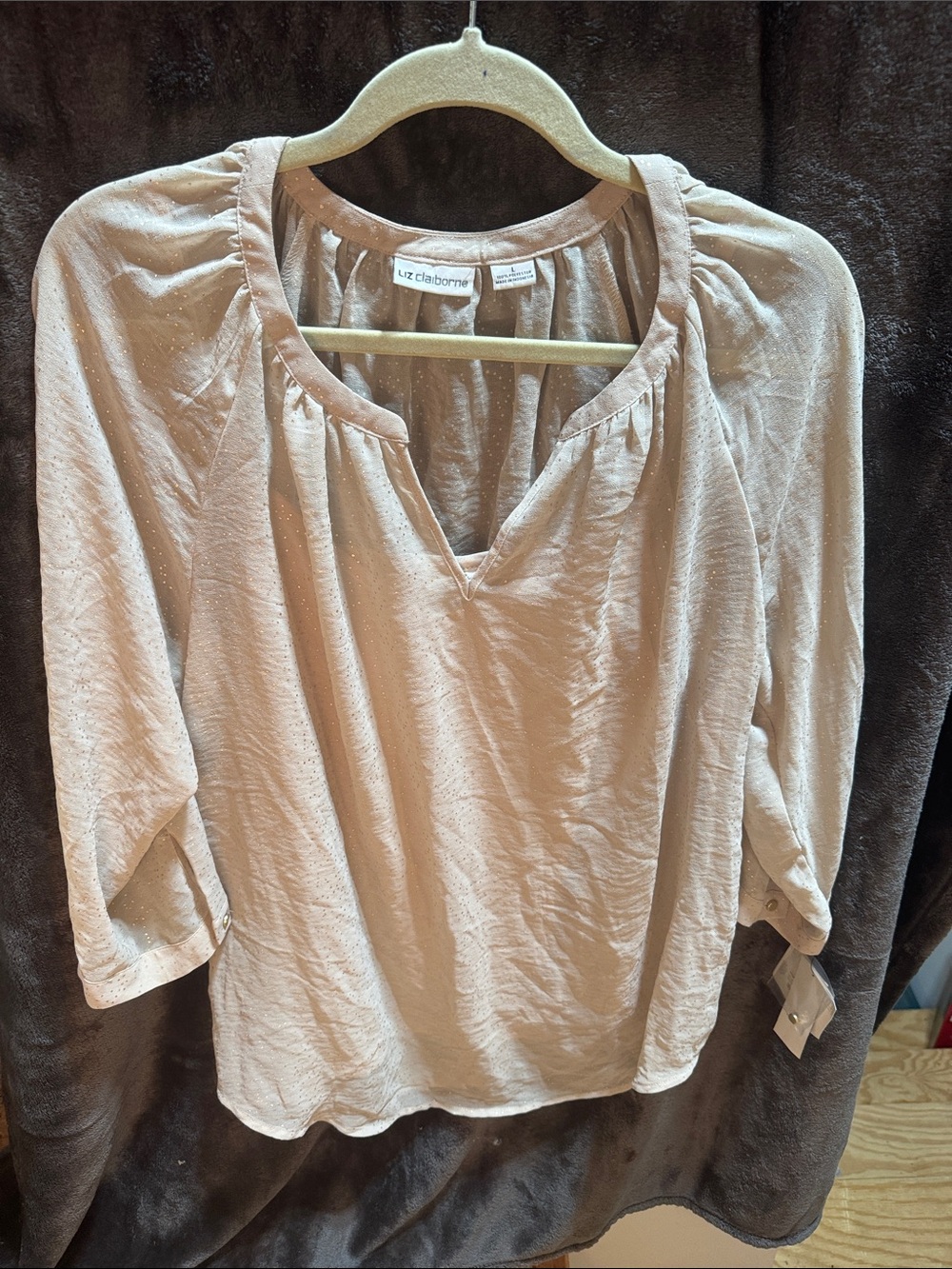 Liz Claiborne Soft Beige V-Neck 3/4 Sleeve Blouse